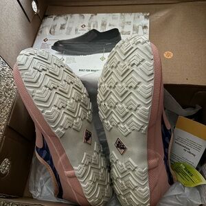 Muck boots. Women’s forager slip on.